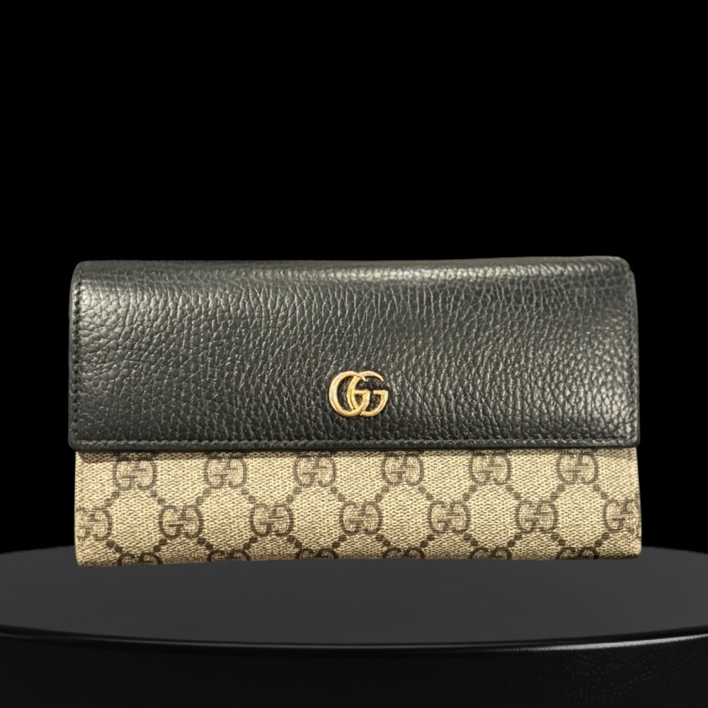 Gucci Black and Tan Long Wallet